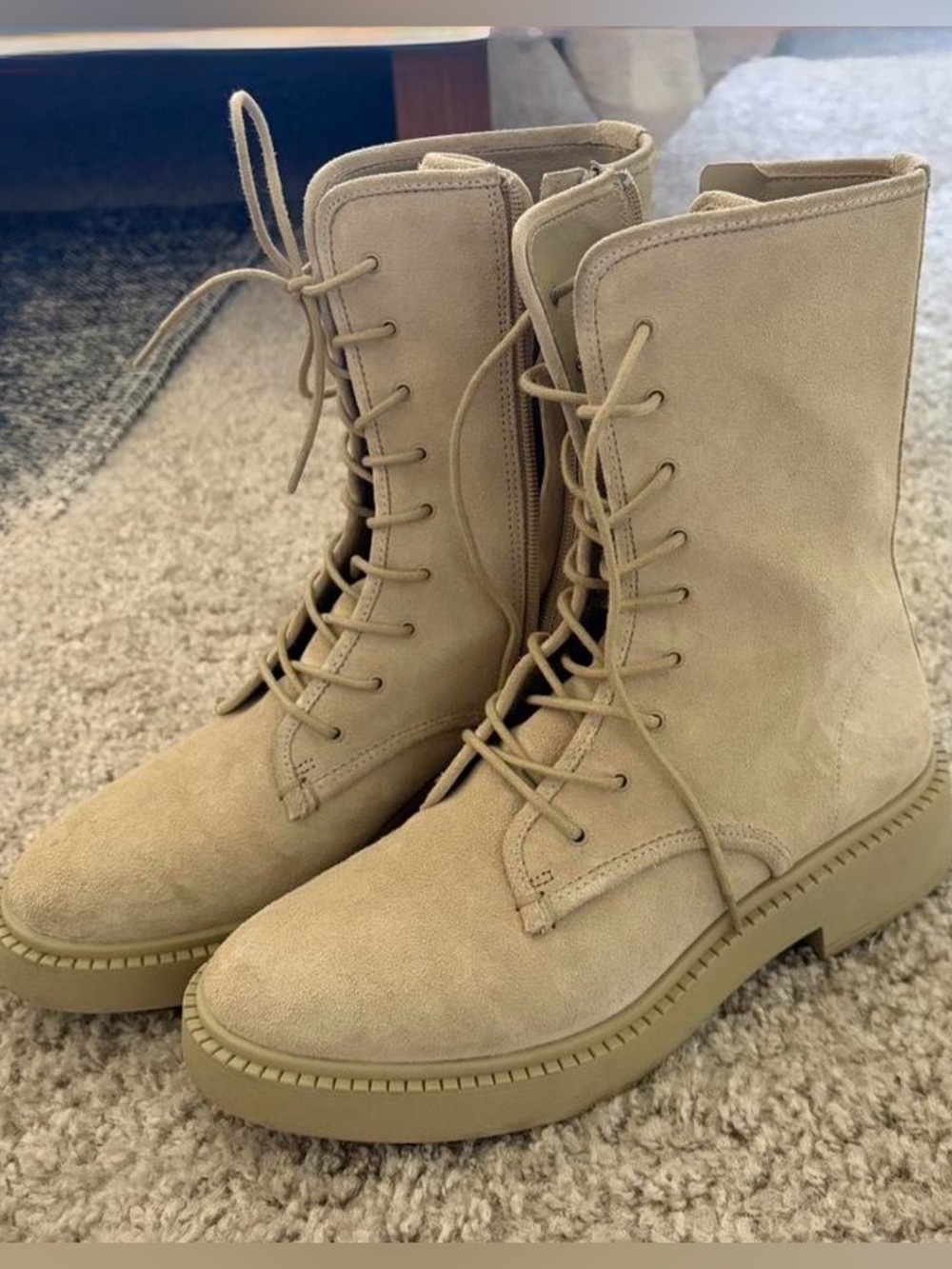 Vince Tan Suede Combat Boots Lace Up Military Style Ankle Boots EUC